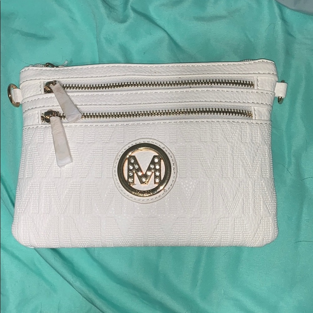 FINAL OFFER: cross body purse